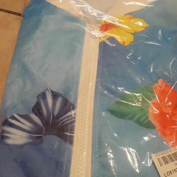 Women Jacket - Picture 3 of 3